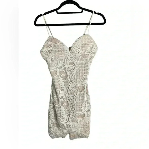 Xenia boutique white‎ embroidered lace dress size 4 - Picture 1 of 7
